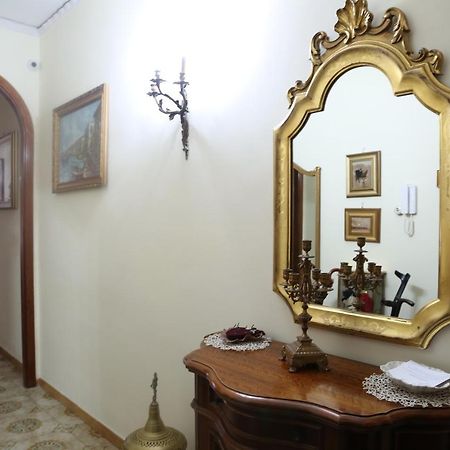 Stanza In Appartamento Napels Buitenkant foto